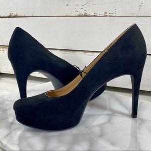 Chinese Laundry Black Suede Platform Pumps